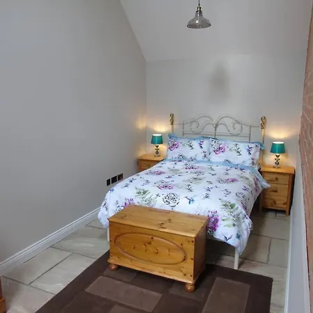 The Retreat Дом отдыха *